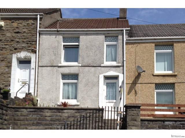 24 Middle Road - Cwmbwrla, Swansea SA5.. - 2