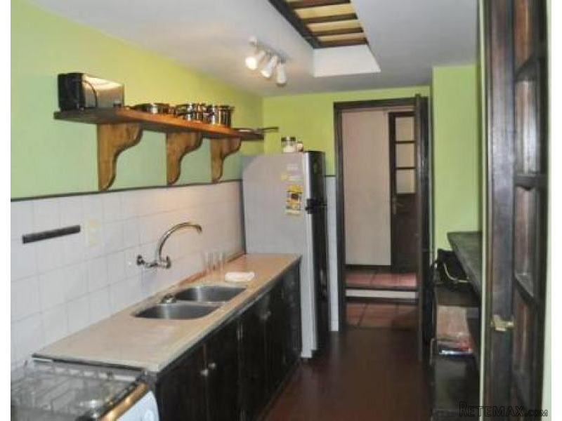 3 Bedroom House - For Rent - Pinares - 2