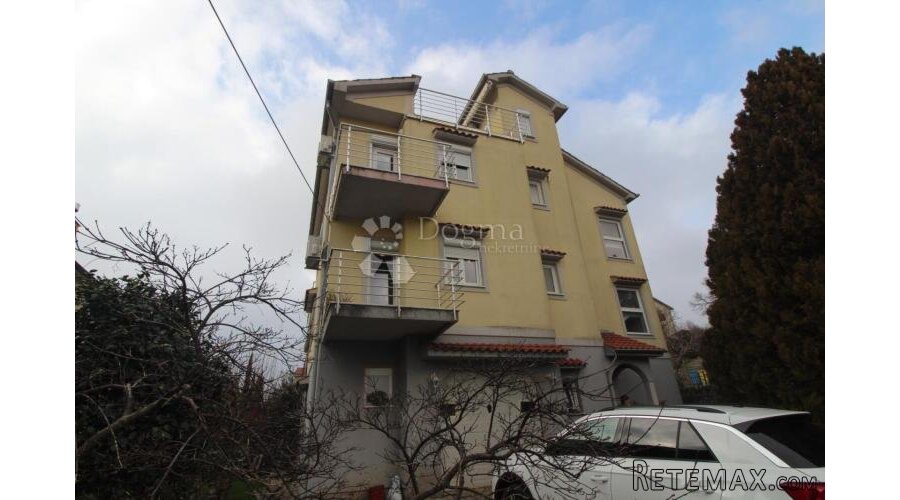 KASTAV SAMOSTOJEĆA KUĆA SA 4 STANA