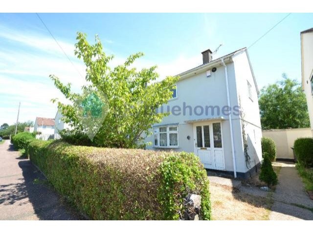 House - A well presented two bedroom..