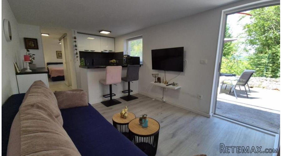 Njivice - apartman samo 50 metara od plaže - 2