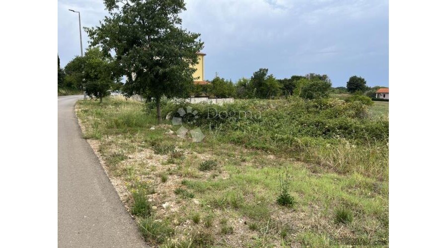 GRAĐEVINSKO ZEMLJIŠTE ROVINJ 2770 m²