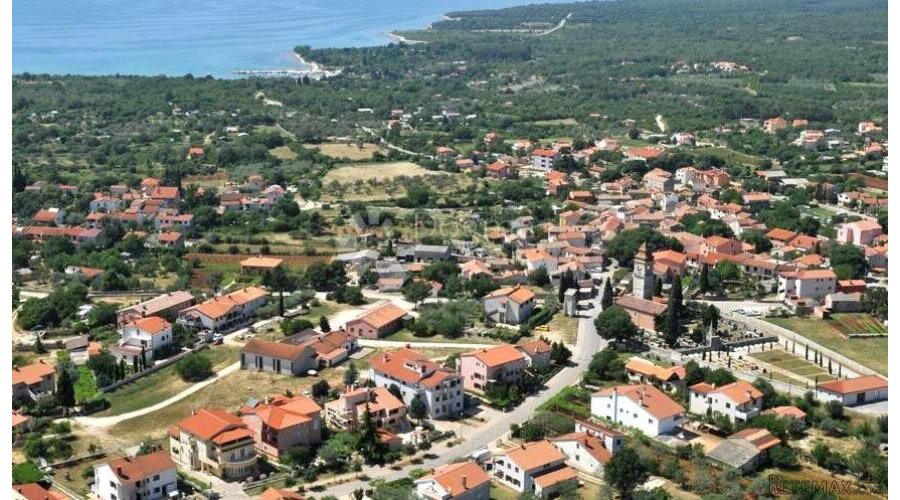 Poljoprivredno zemljište u Peroju