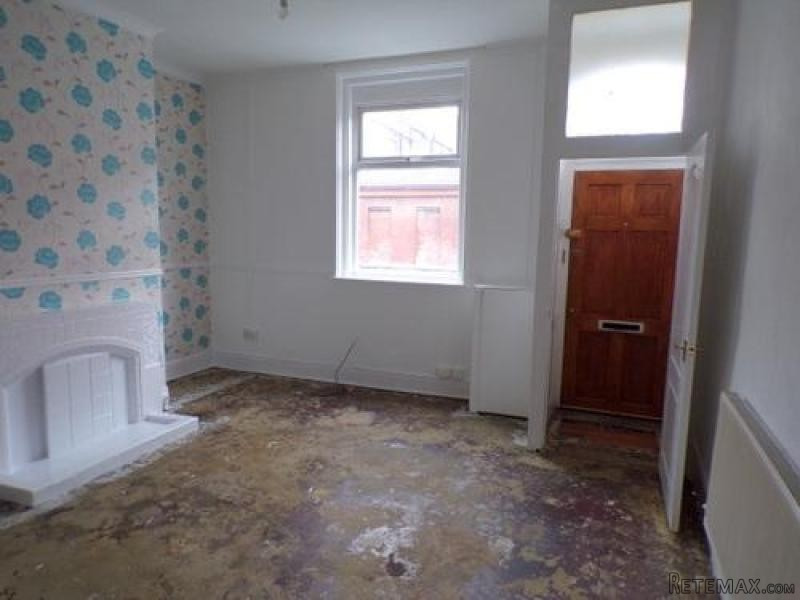 2 Bed Terraced House To Rent - 2