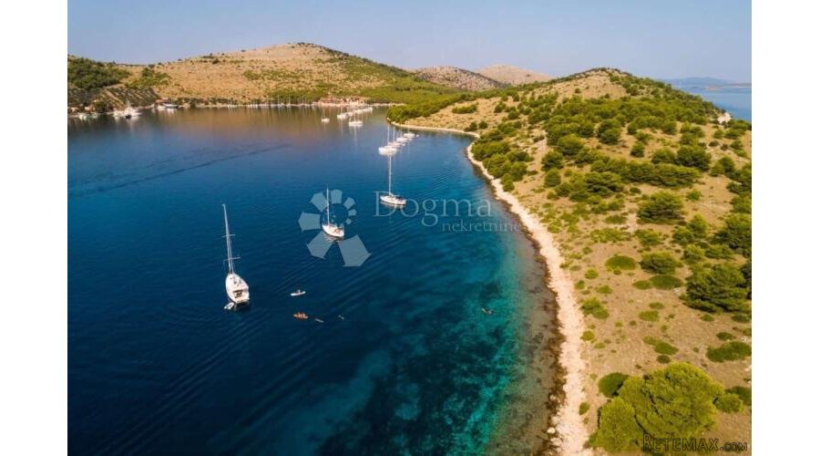 OTOK ŽUT, KORNATI - KUĆA PRVI RED UZ MORE