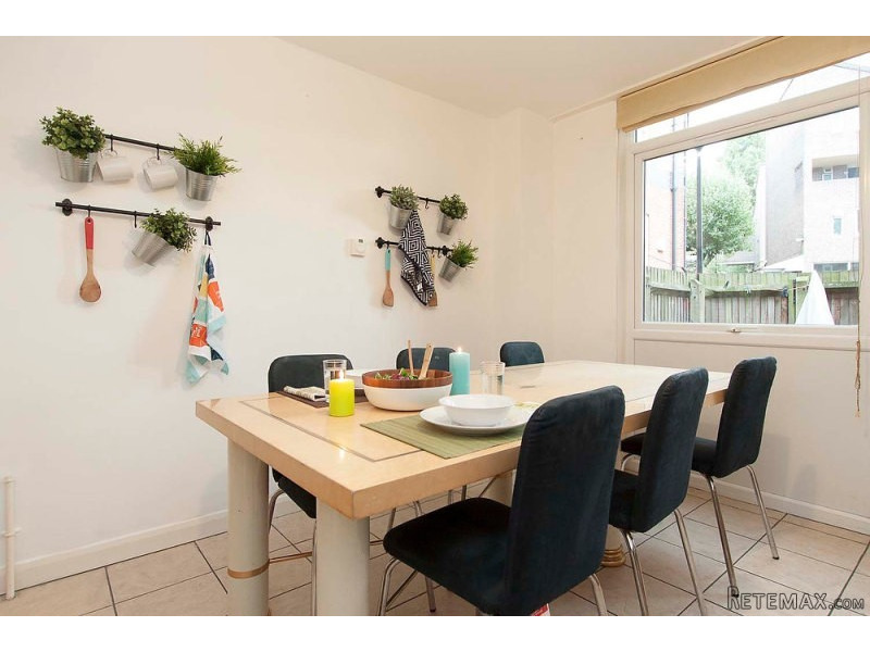 Twin for couple near Westbourne Park.. - 2