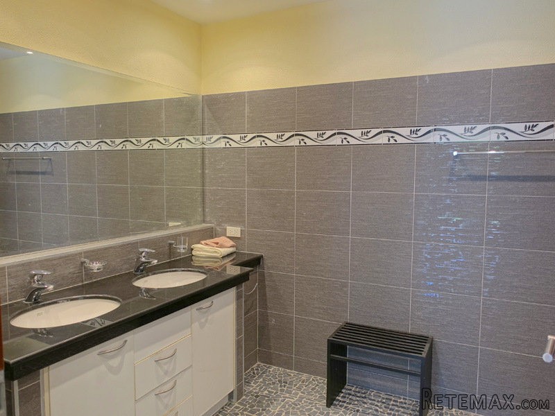 Siam Royal View: Luxury 4 bedroom pool.. - 2