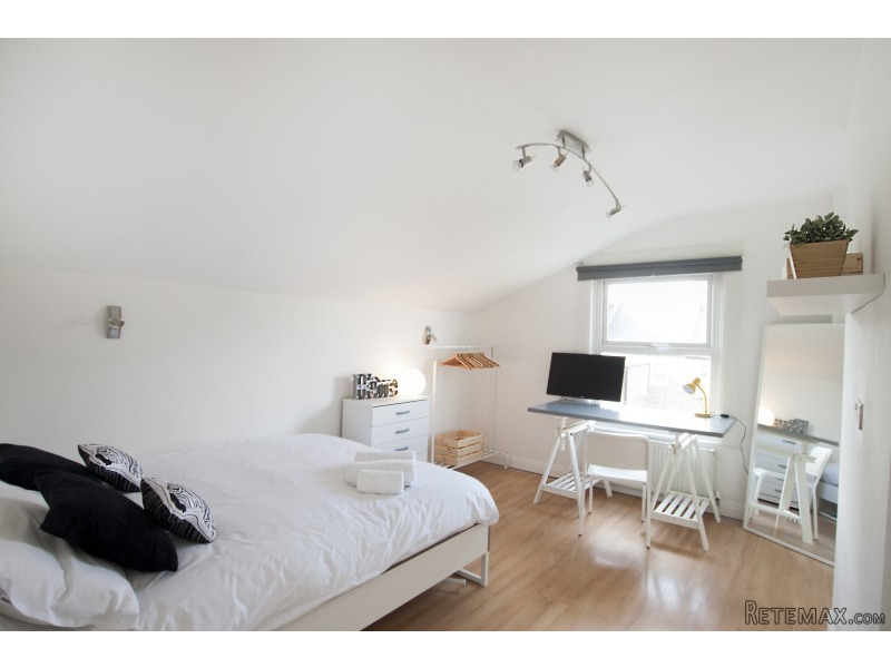 Franciscan 294 Bed & Breakfast Double..