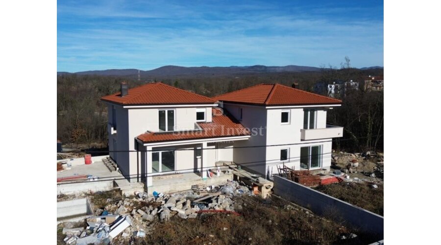 MATULJI - MUČIĆI, dvojna kuća na mirnoj lokaciji! - 2
