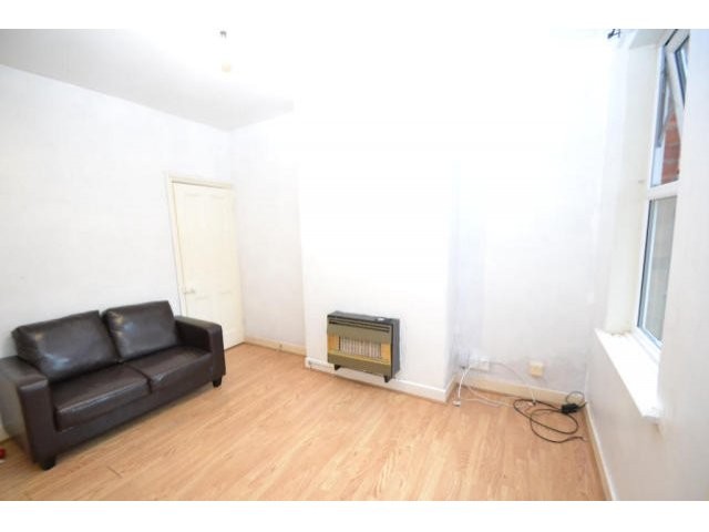 House - A pleasant 2 bedroom property.. - 2