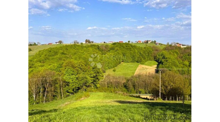 Zemljište na lijepoj lokaciji, mir i priroda - Banfi - 2