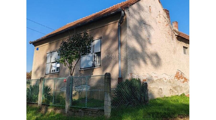 Prodaje se kuća za adaptaciju na atraktivnoj lokaciji u Gorn