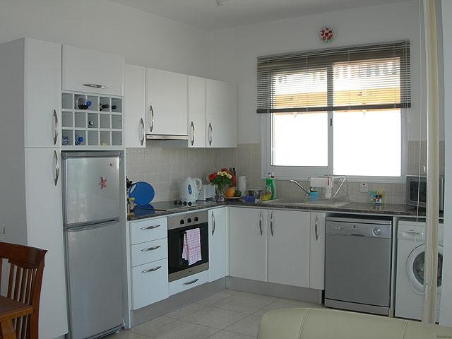 Three bedroom bungalow for rent.. - 2