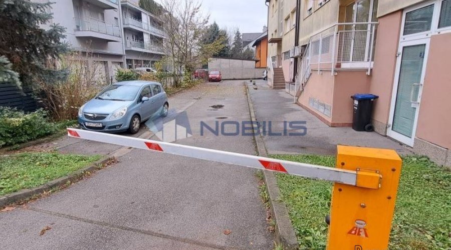 Zagreb, Vrapče, trosoban stan 61 m2 + parking mj. - 12