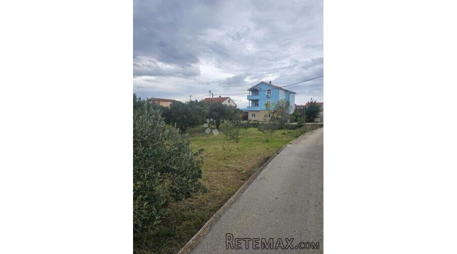 Pašman građevinsko zemljište 150m od mora - 3