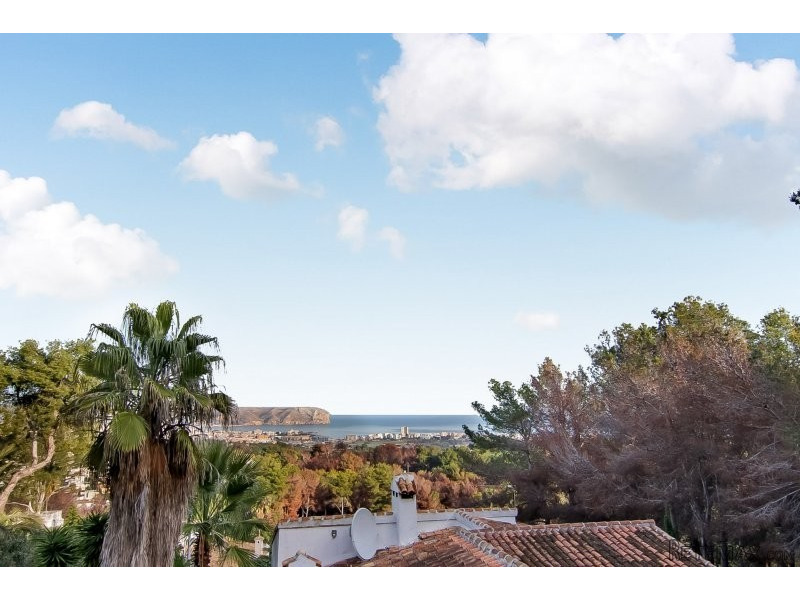 Prime Building Plot with Excellent Sea.. - 2