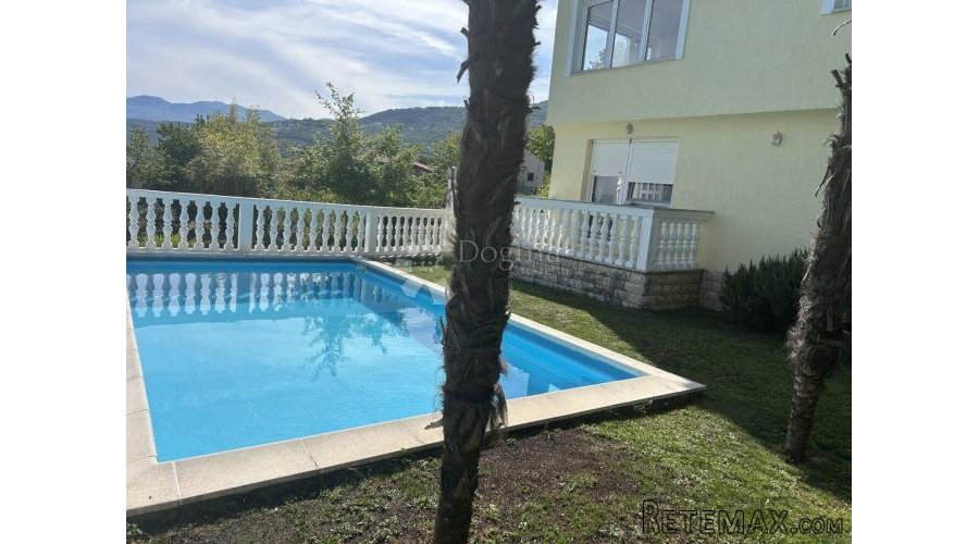 Opatija , Volosko, stambeno poslovna kuća s bazenom - 2