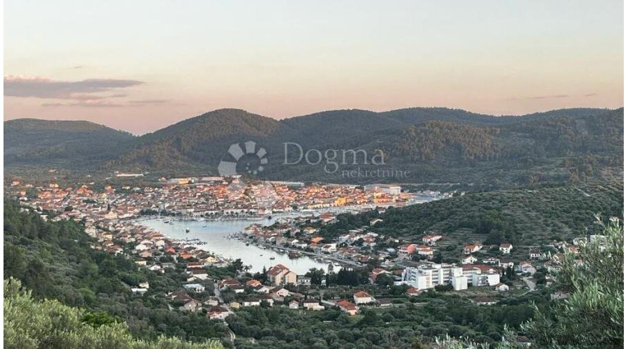 Vala Luka, poljoprivredno zemljište