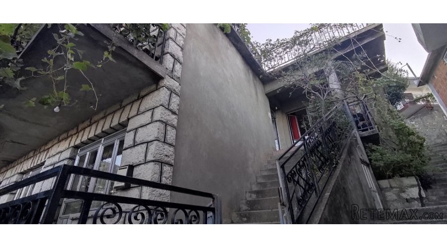 Prodajem dve kuce u Sutomoru - 3