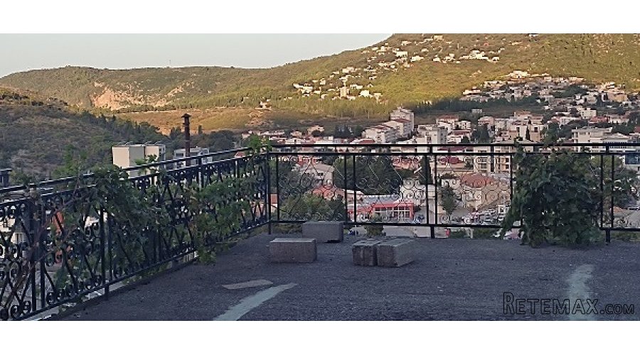 Prodajem dve kuce u Sutomoru - 6