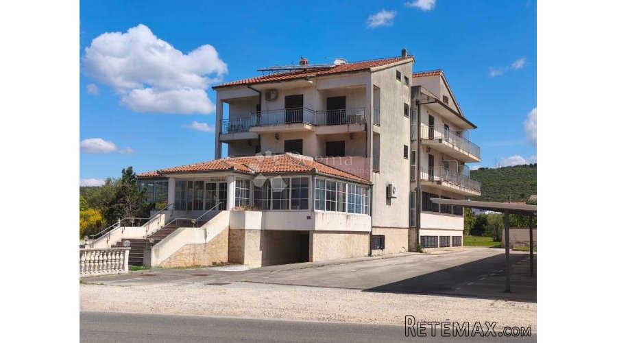 Sukošan - obiteljski hotel sa restoranom blizu mora - 2