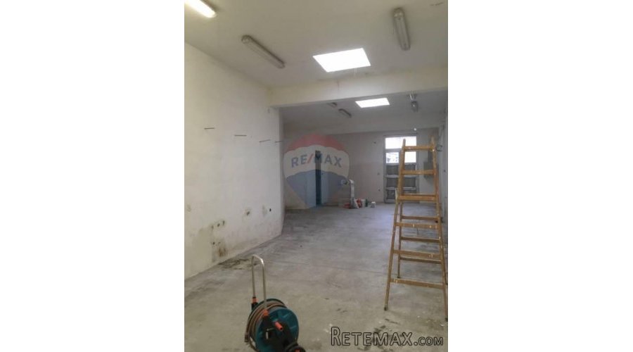 Rijeka-blizina centra,uredsko-skladišni prostor - 4