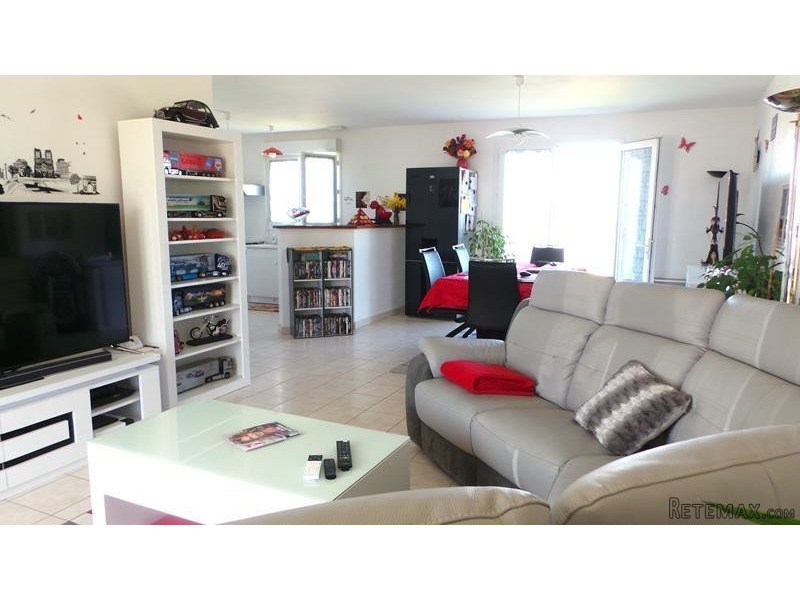 3-Bedroom Single-Storey House - Rented.. - 2
