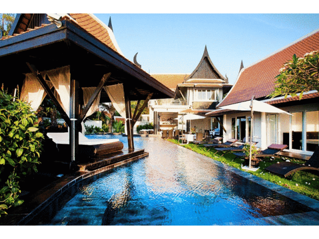 Beautiful thai influence house with 6..