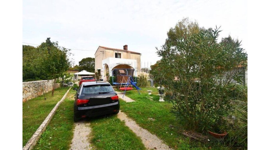 Kuća u blizini grada Krka, velika okućnica ! - 3