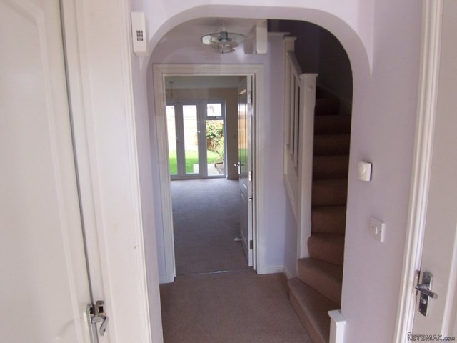 3 bedroom house in Minster On Sea.. - 2