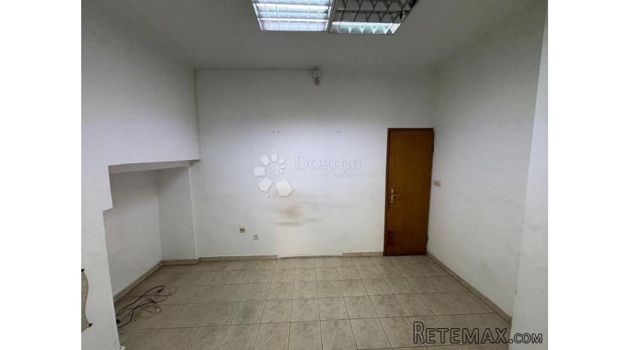Poslovni prostor u centru grada - 2