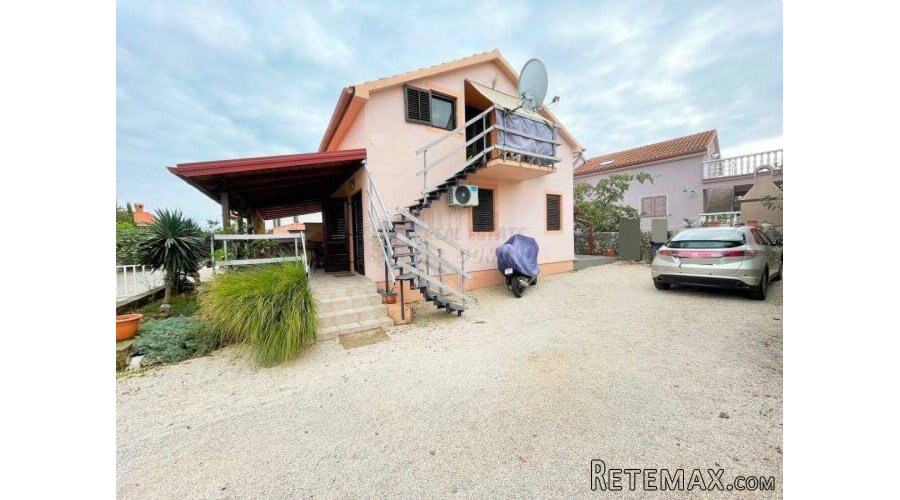 Kuća s 3 apartmana, prilika! Otok Krk! - 2