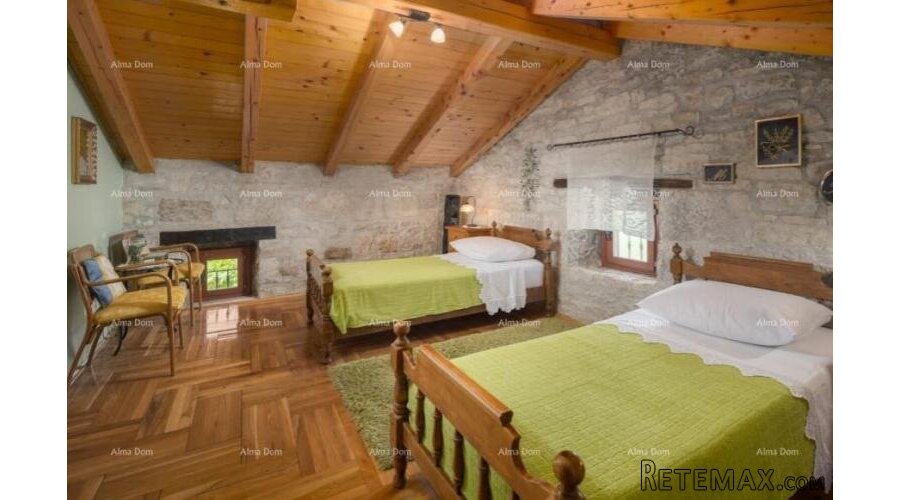 Prodaje se kuća sa bazenom, Tinjan - 4