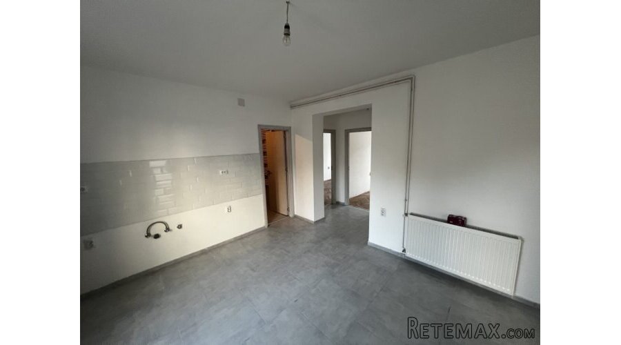 Prodajem kucu u centru Zrenjanina - 5