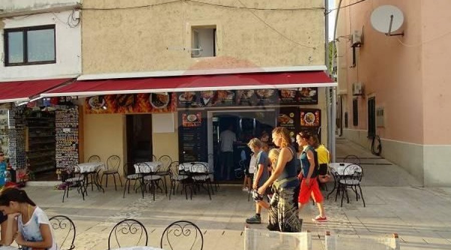 Baška - atraktivan p.p. 20m2, stambeni prostor 16m2 - 3