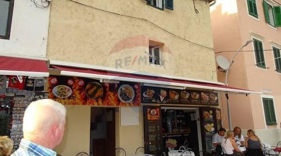Baška - atraktivan p.p. 20m2, stambeni prostor 16m2 - 4