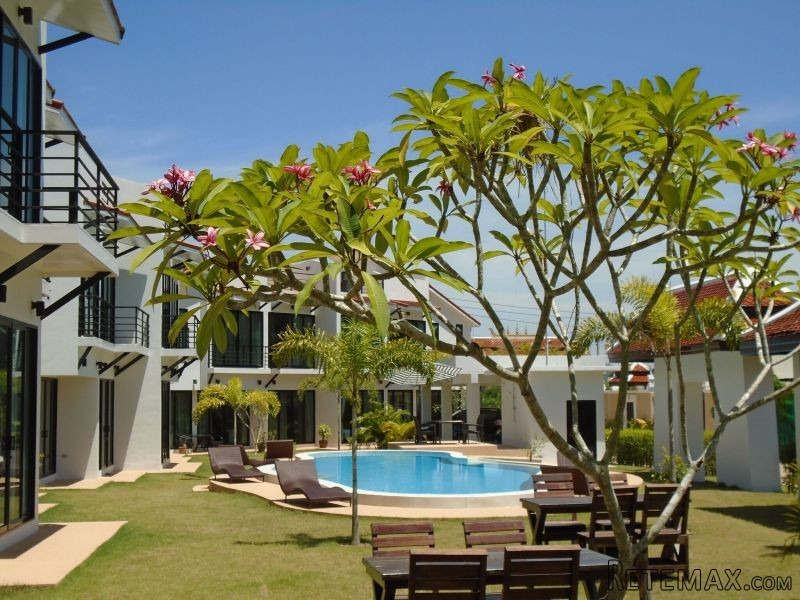 Brand new 3 bedroom resort-houses with..