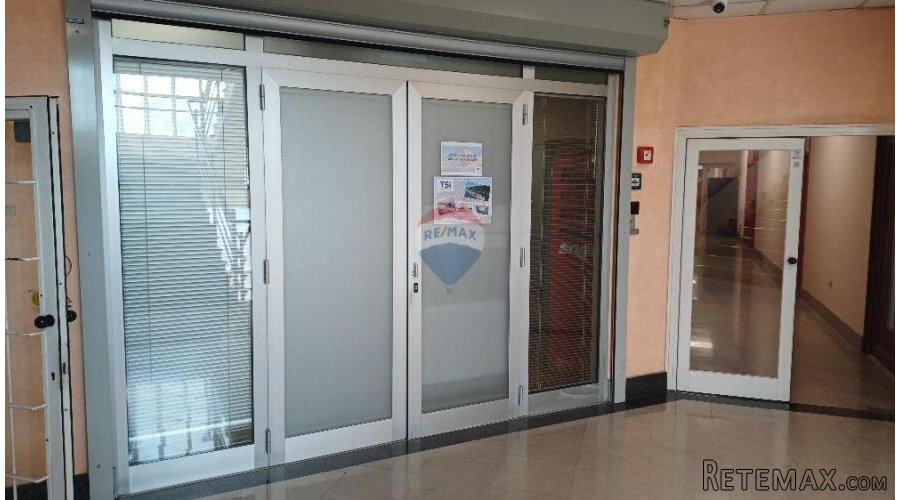 Pula,Centar- poslovni prostor 123m2 za tihu djelatnost