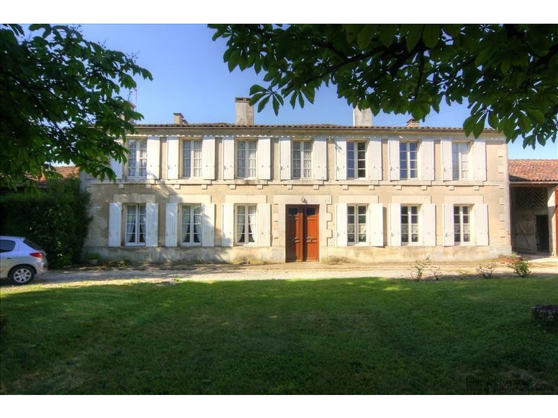 Spacious Charentaise Farmhouse On The..