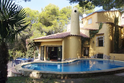 ESCAPADA - HUTG-009876 Detached ·..
