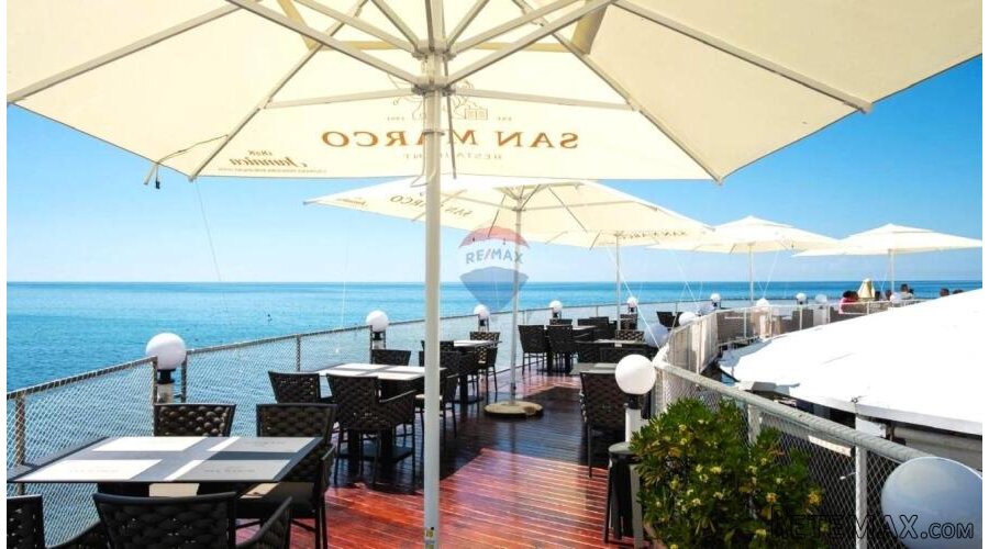 Istra,Umag-Restoran prvi red do mora za dugoročni najam