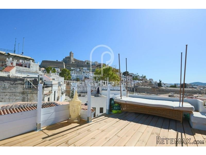 Fabulous triplex in La Marina with..