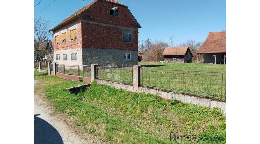 Kuća s velikom okućnicom na 7.960 m² – Tedrovec