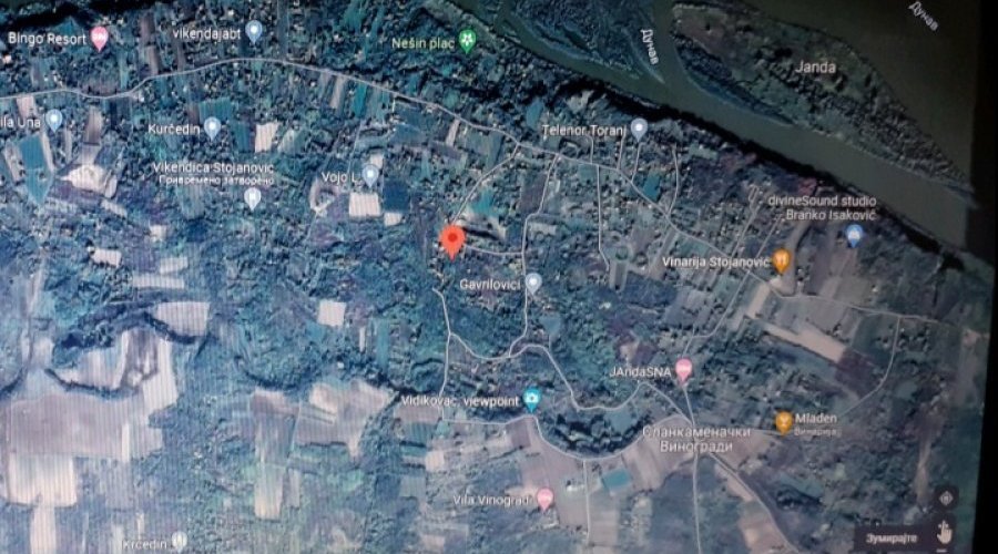 Prodajem plac u Slankamenu - 3