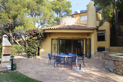 ESCAPADA - HUTG-009876 Detached ·.. - 2