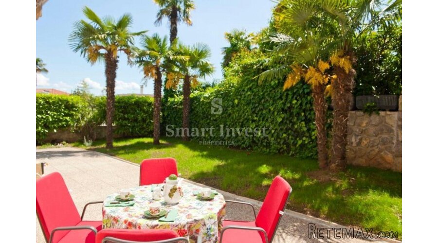 OPATIJA, stan u strogom centru od 82,81 m2 s vrtom..