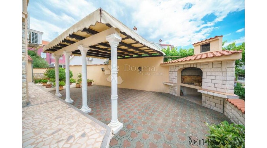 Apartmanska kuća u Srimi na samoj plaži - 3
