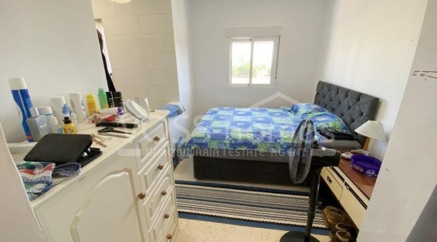 NEW LISTING TO VOSS HOMES - Larger than average (124m2).. - 18