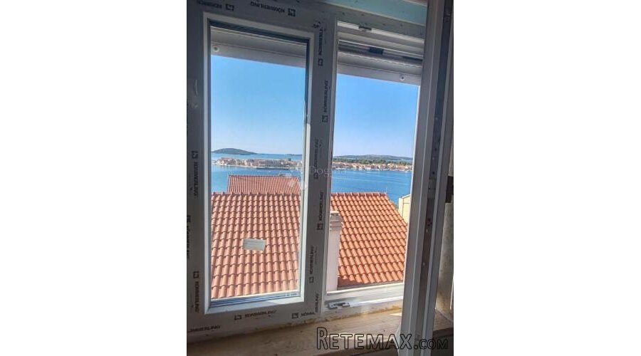 BRODARICA - stan u izgradnji 40 metara do mora