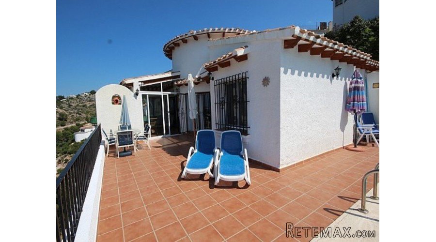 This charming and very bright villa is in excellent.. - 3
